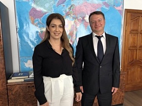 О встрече А.Чупахина с Генконсулом Кипра М.Софоклеус Олимбиу О встрече А.Чупахина с Генконсулом Кипра М.Софоклеус Олимбиу